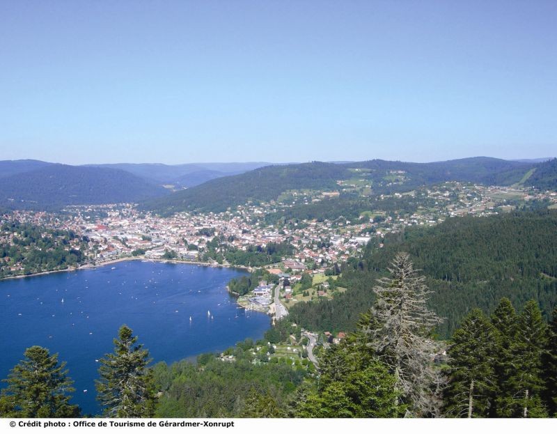 lac-de-gerardmer-vue-de-la-tour-de-merelle-182