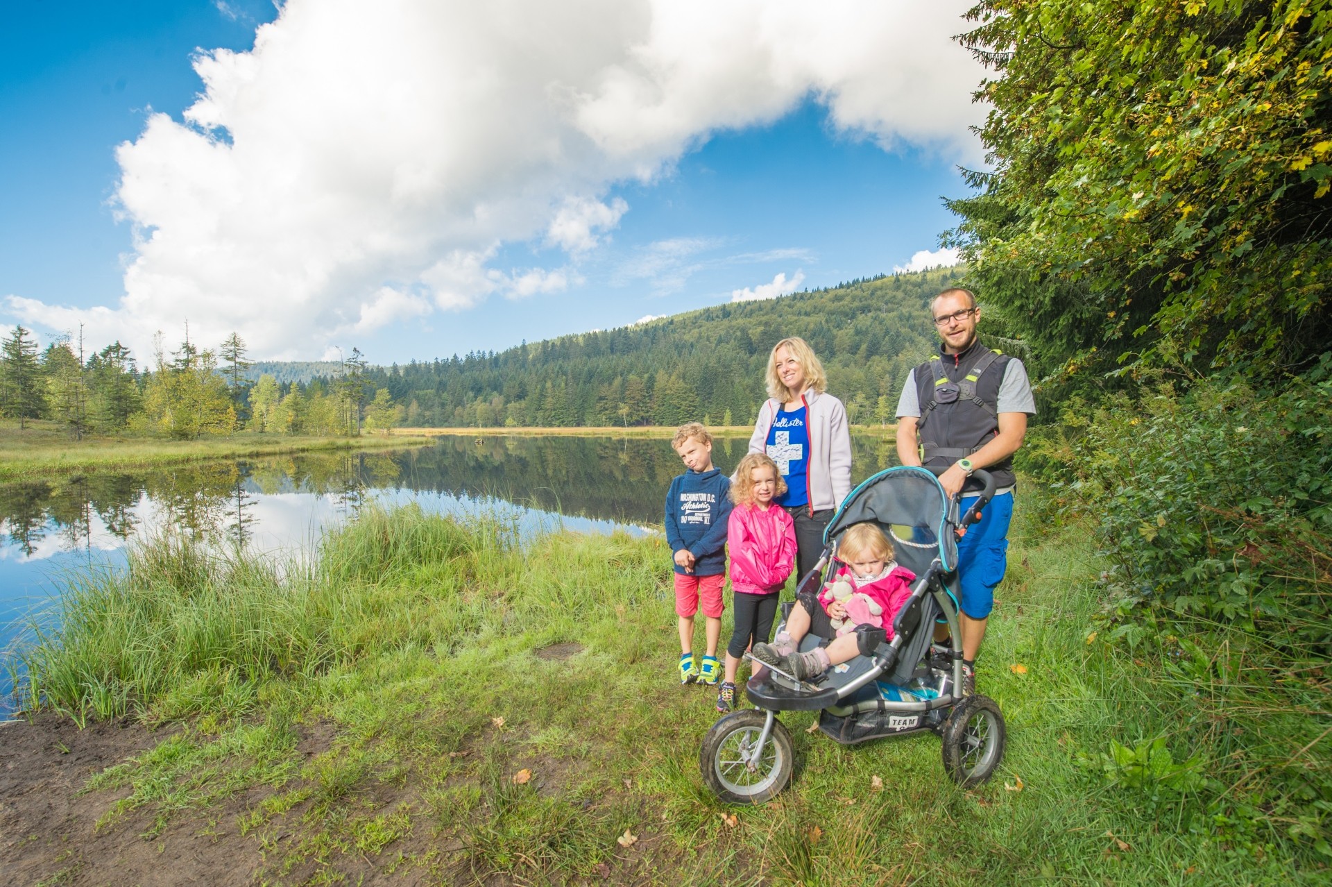 lac-de-lispach-famille-credit-photo-m-fulgoni-127-251