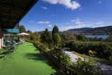 Vue sur le lac depuis Le Manoir au Lac hôtel 4****