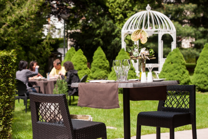 hotel-restaurant-les-vallees-labellemontagne-la-bresse-1